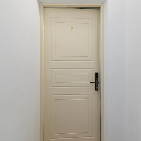 Park Avenue By Hostlovers *