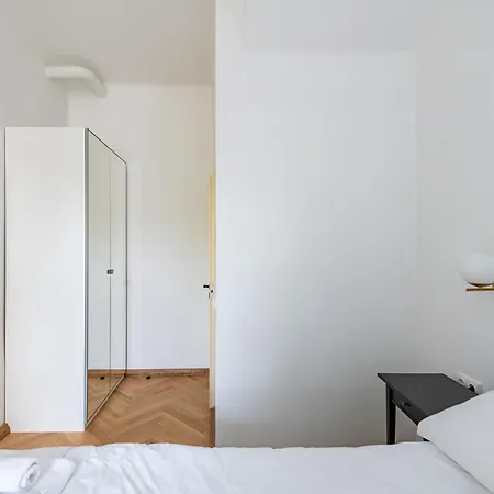 Park Avenue By Hostlovers Lägenhet *