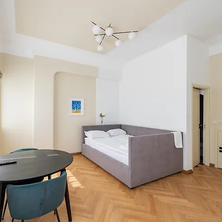 Lägenhet Park Avenue By Hostlovers