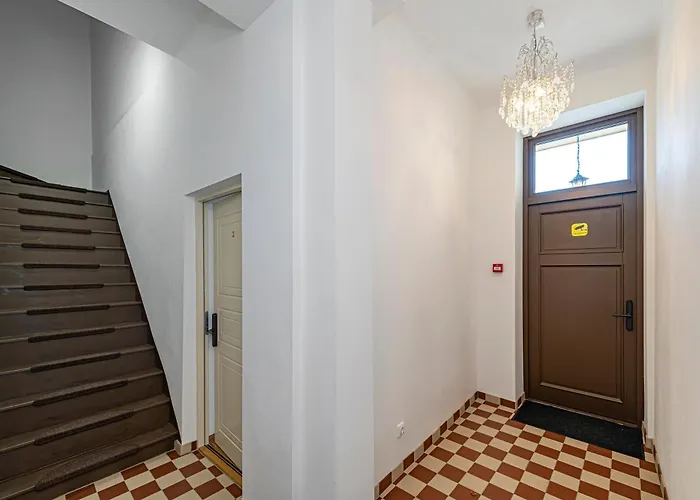 Park Avenue By Hostlovers *